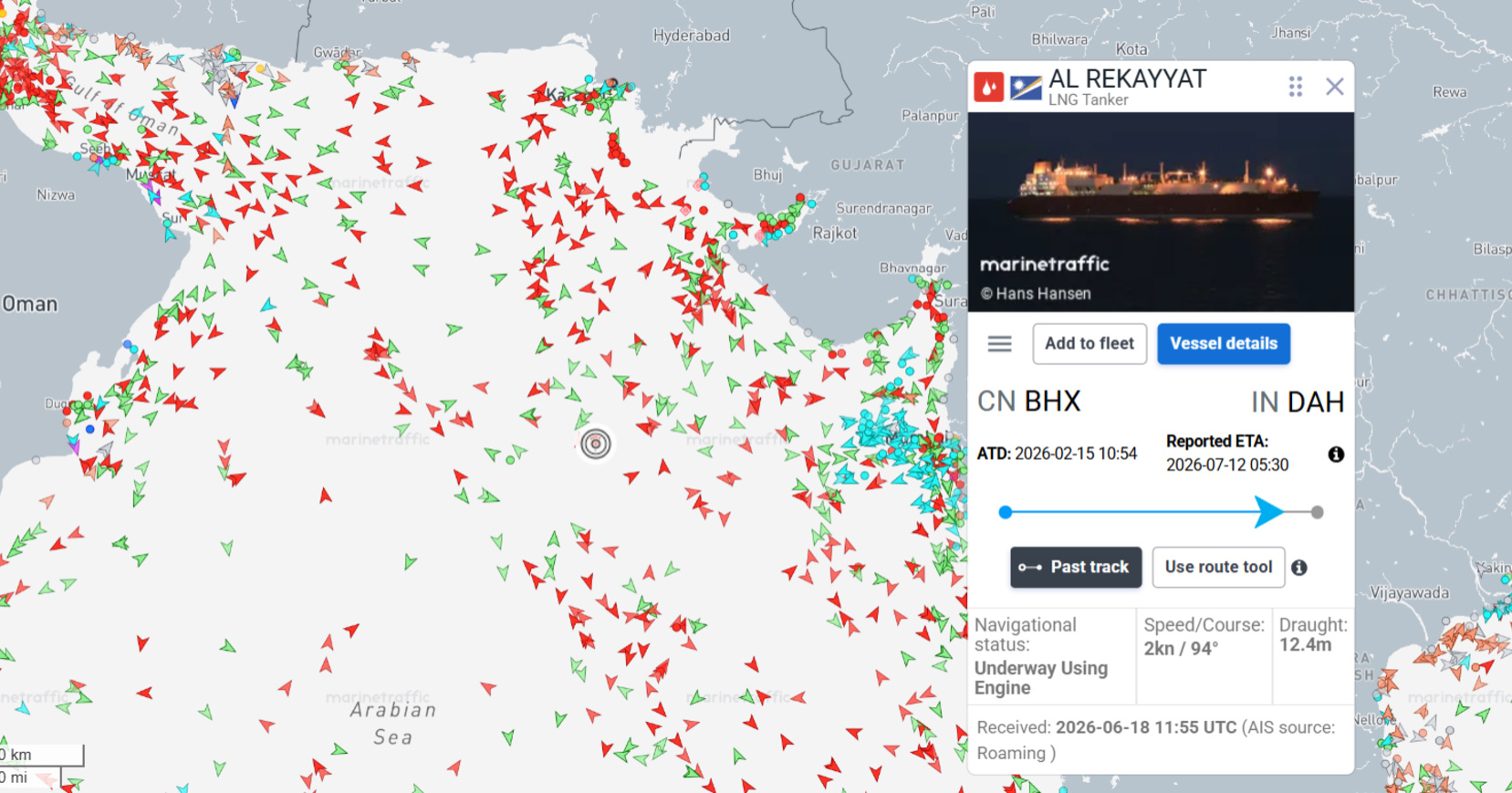 Iran projektilima pogodio brodove u Hormuzu. Katarskom tankeru prijeti eksplozija