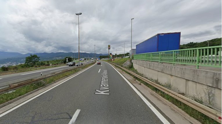 Prevrnuo se šleper na odmorištu Vrata Jadrana u Rijeci