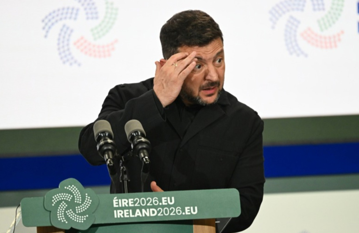 Zelenski: Apsurdno je da nemamo dovoljno oružja za borbu protiv balističkog terora