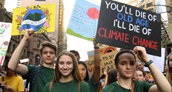 Prvi međugeneracijski štrajk za klimu na Novom Zelandu, okupilo se puno ljudi