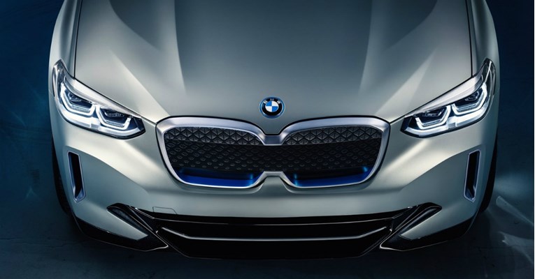 BMW najavio proizvodni iX3 i iznenadio dizajnom