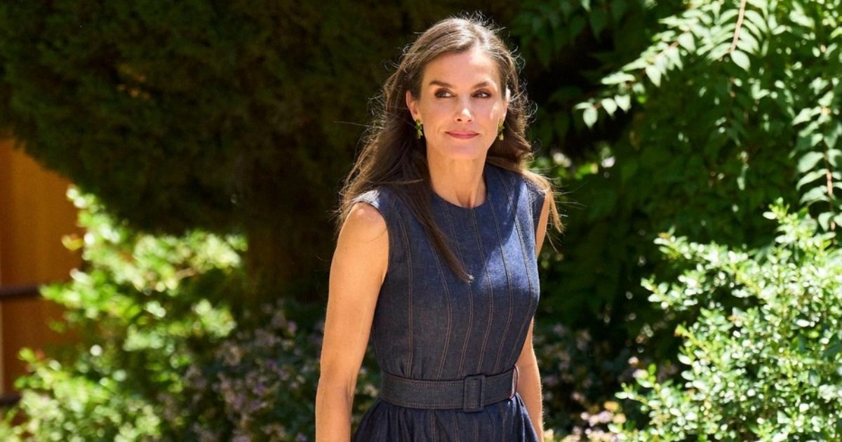 Ljetni look koji želimo kopirati: Kraljica Letizia oduševila u Barceloni