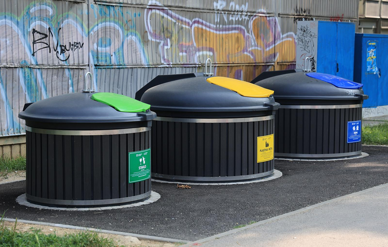 Grad Zagreb pokrenuo javnu nabavu za postavljanje više od 1000 polupodzemnih spremnika