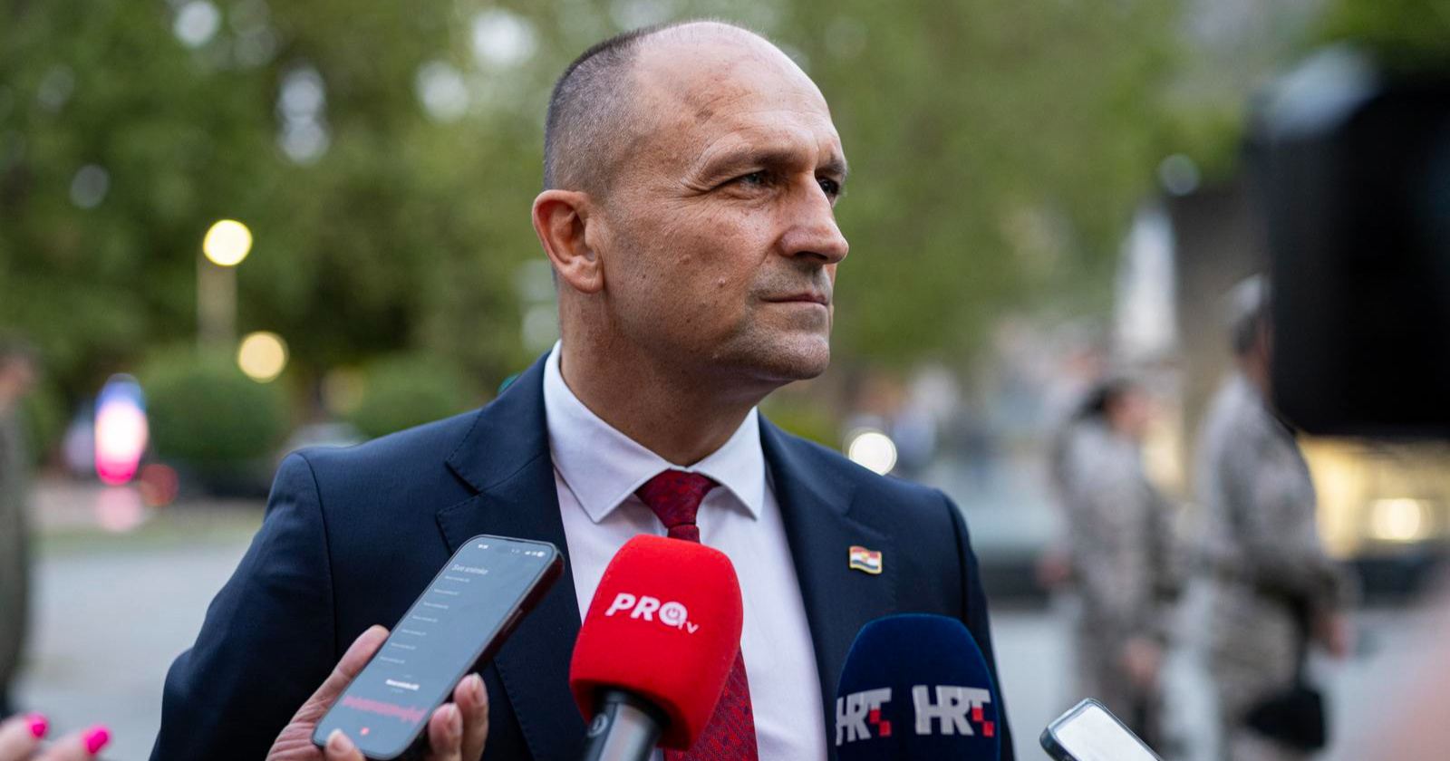 Anušić u SAD-u: Stiže 8 Black Hawkova, Bradleyji i HIMARS-i