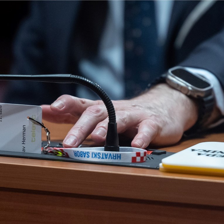 Sabor izglasao plaćanje grijanja po stvarnoj potrošnji