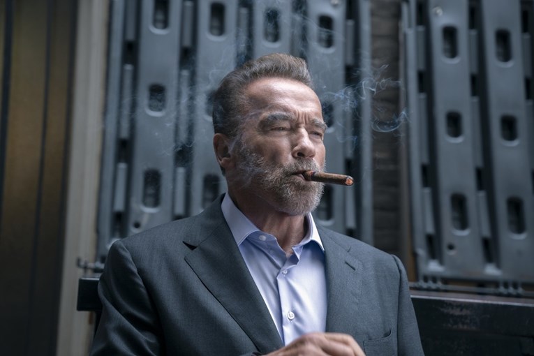 Pročitali smo Budi koristan, Schwarzeneggerovu novu knjigu. Ovih 7 stvari smo naučili
