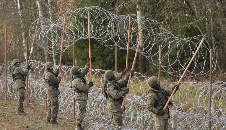 Poljska: EU treba zatvoriti granice pred migrantskim valom