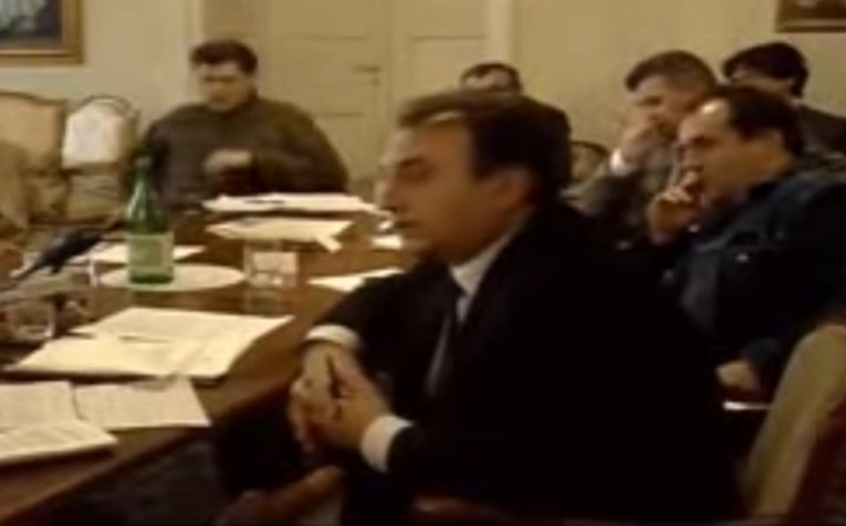 Osnovao je HOS, žestoko je kritizirao Tuđmana. Ubila ga je policija kod Zagreba