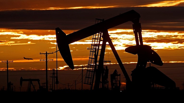 Cijene nafte porasle sedmi tjedan zaredom, na nove najviše razine u tri godine
