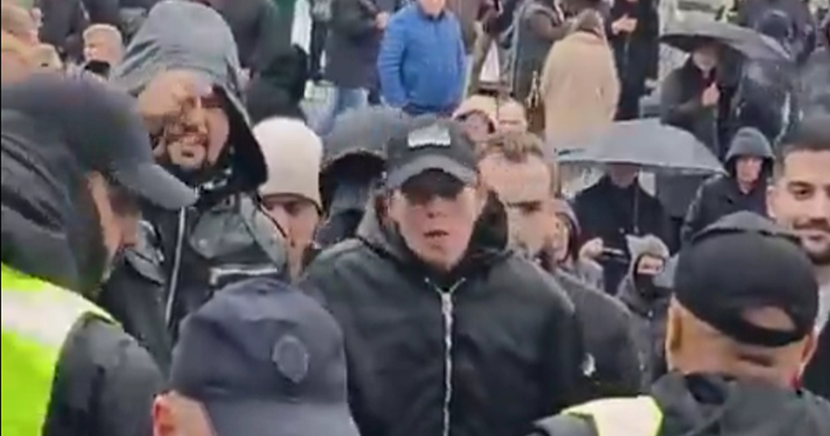 VIDEO Tučnjava u Beogradu. Oporba se sukobila s policijom i ćacijima