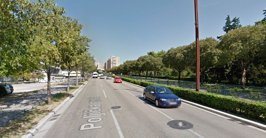 Vozilo sletjelo s ceste u Splitu, jedna osoba u bolnici