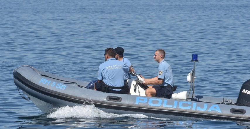 Traje potraga za ribarom iz Splita, pronađen je prazan čamac