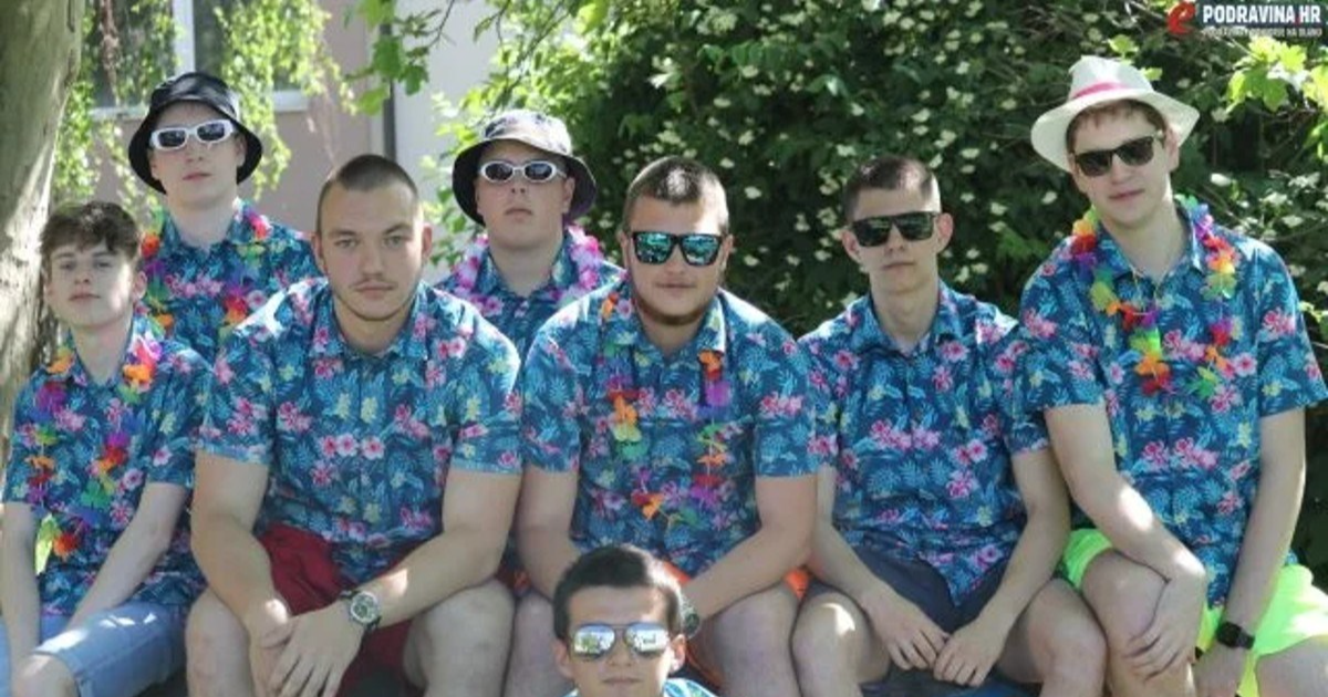 Maturanti u Koprivnici potjerani s nastave jer su obukli kostime povodom kraja škole