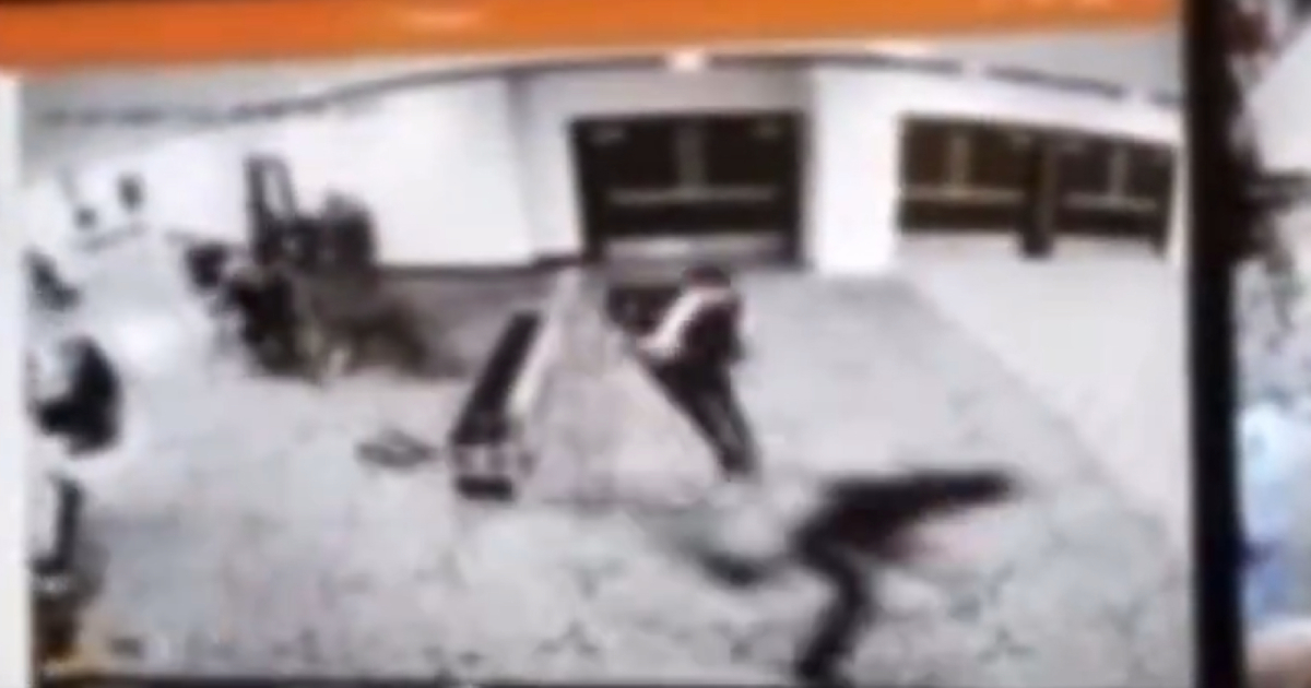 Kako je napadač protrčao pored osiguranja? Evo što kaže bivši agent Tajne službe