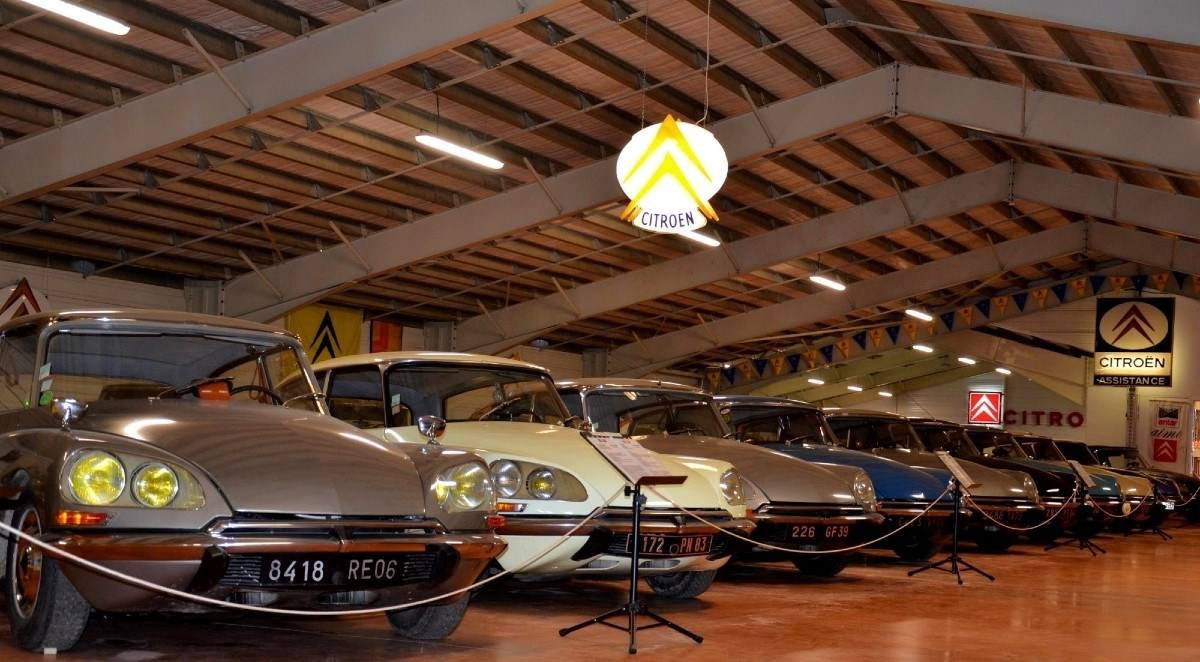 Najveća privatna zbirka Citroena: Ima kolekciju od 125 očuvanih automobila