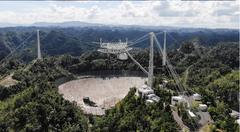 Teleskop Arecibo, zvijezda svijeta astronomije, ide u mirovinu