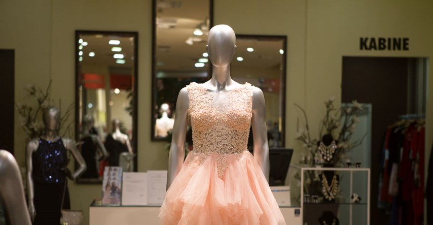 Nova modna destinacija: Otvoren salon svečanih haljina Deal!