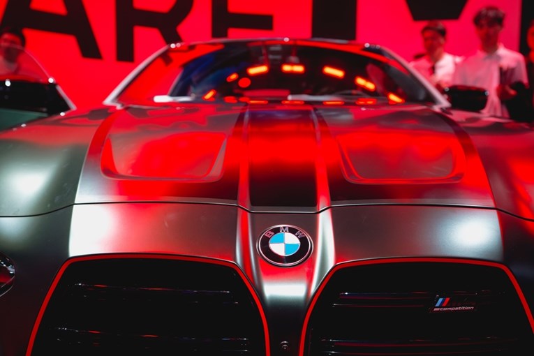 BMW-u se topi dobit, ali koncern je ipak optimističan