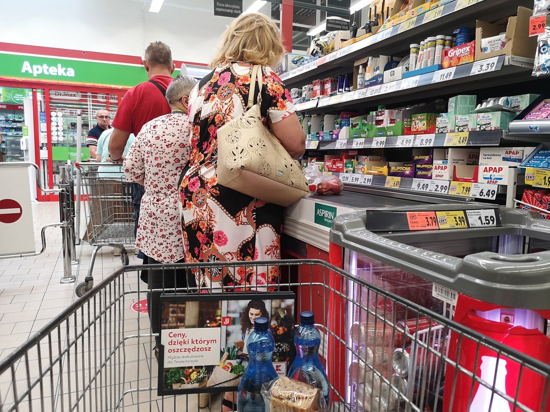Nedjelja je, ali dosta trgovina i šoping-centara ipak radi