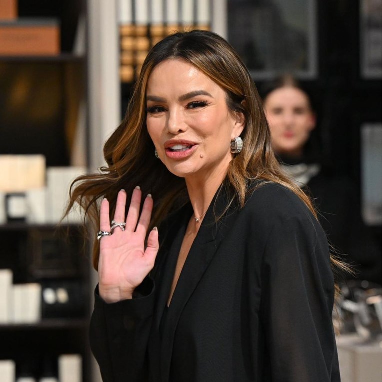 Severina na događaju u Ljubljani privukla pažnju u crnoj odjevnoj kombinaciji