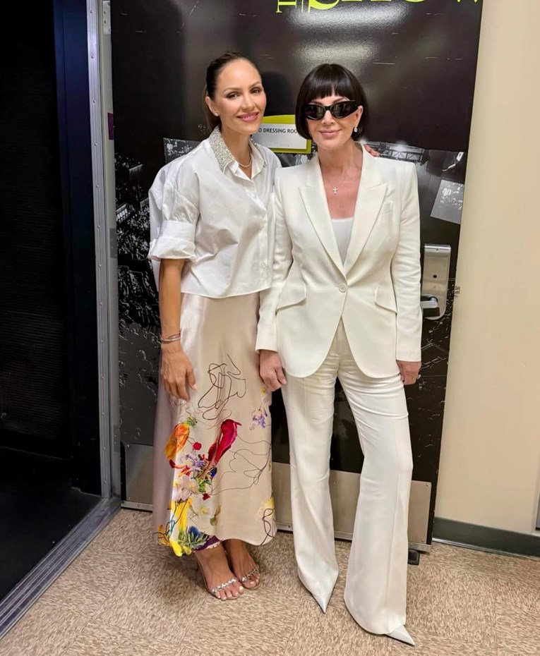 Kris Jenner izašla u javnost nakon skupog zahvata, mnogi gledaju samo u njezine ruke