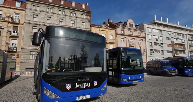 VIDEO Vučićev gradonačelnik mijenja boju javnog prijevoza u Beogradu. Bit će plavi