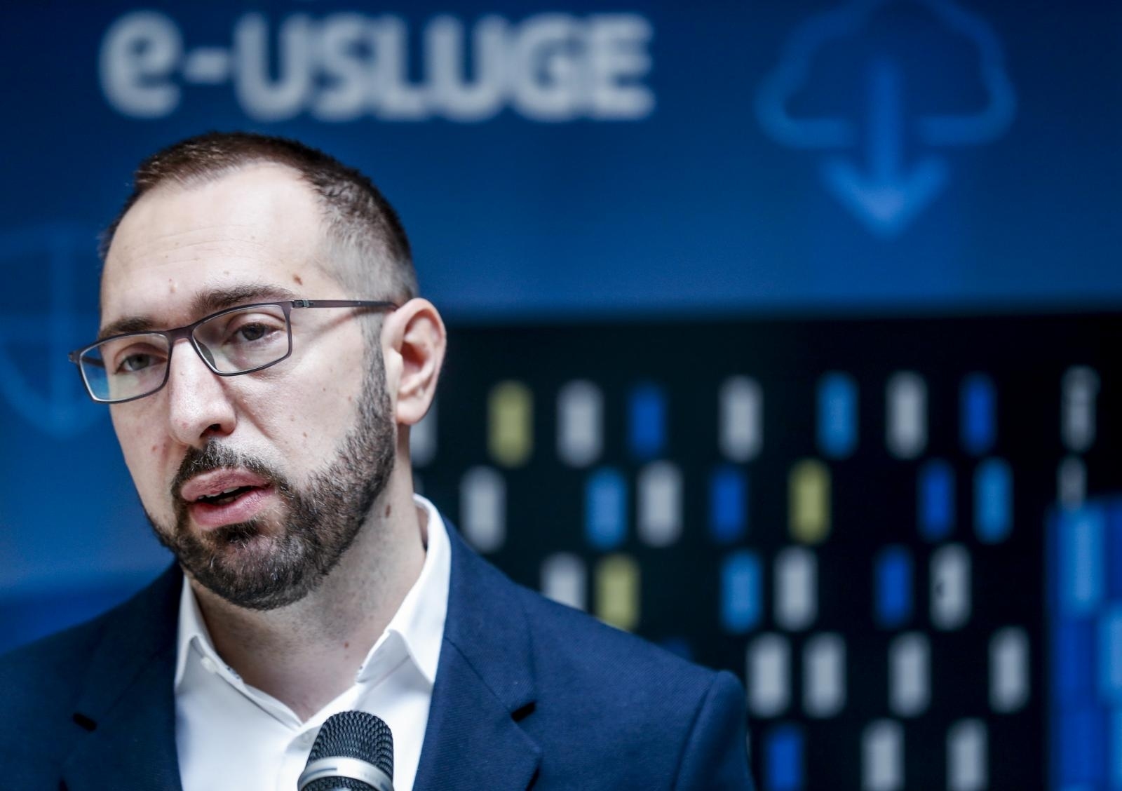 Obitelji s troje i više djece traže Tomaševića da ne dira mjeru roditelj-odgojitelj