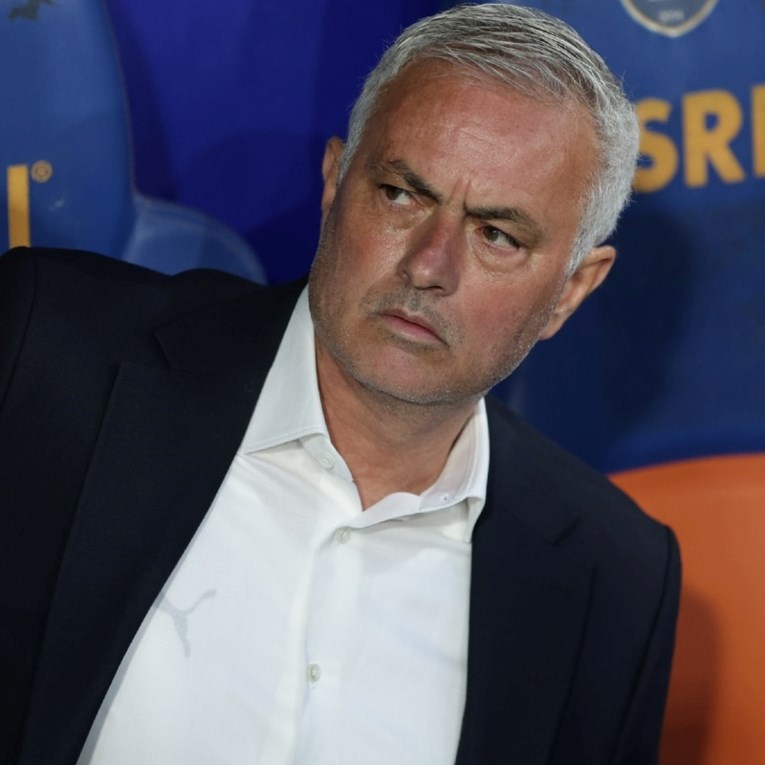 Mourinho odlazi iz Fenerbahčea i postaje izbornik?