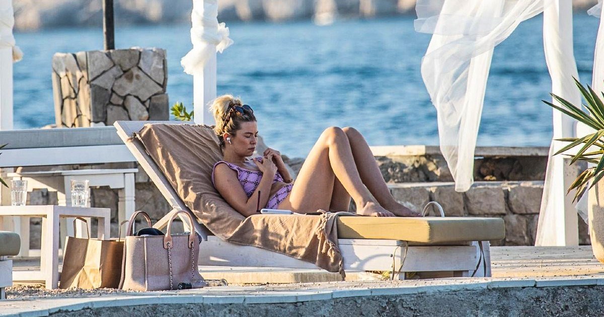 Britanska reality zvijezda s mamom ljetuje u Dubrovniku, snimljene su na plaži