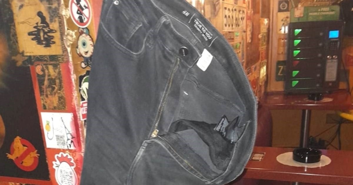 Netko je u zagrebačkom kafiću zaboravio hlače: "Mlada damo, vrati se po njih"