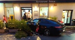 FOTO Mercedesom se zabio u terasu restorana u Zagrebu, ozlijeđene dvije osobe