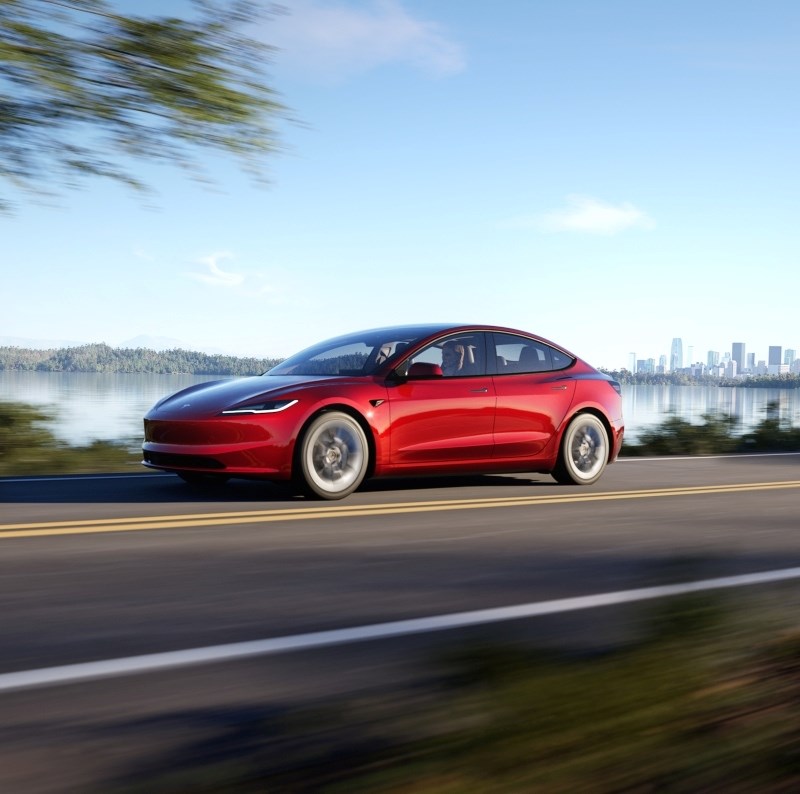 Evo zašto tonu dionice. Tesla više proizvodi nego što prodaje