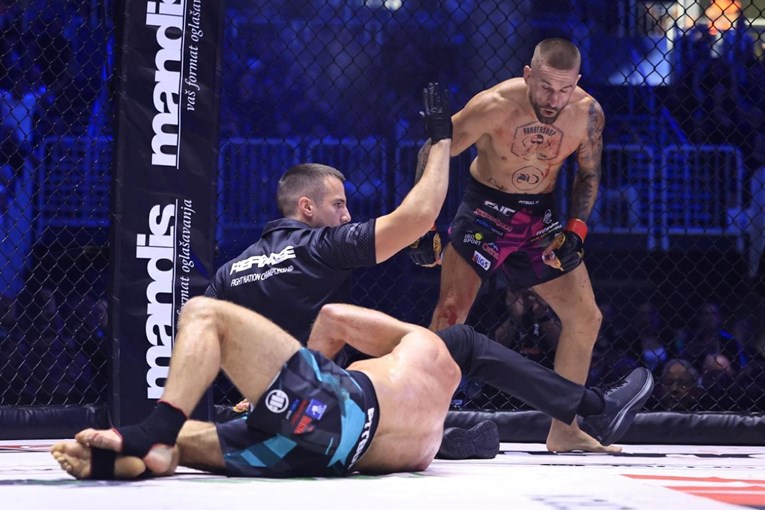 VIDEO Nokaut godine u FNC-u. Hrvat uspavao Poljaka letećim koljenom i osvojio pojas