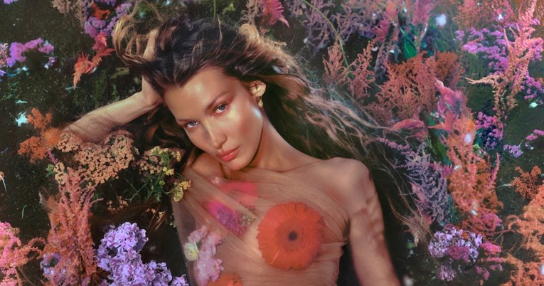 Bella Hadid predstavila svoj kozmetički brend i lansirala tri parfema