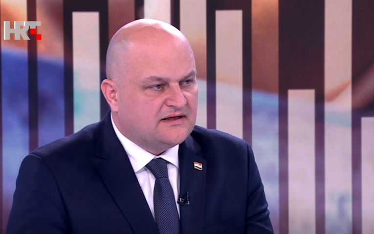 Ministar: Država se odrekla prihoda da bi cijene goriva bile manje