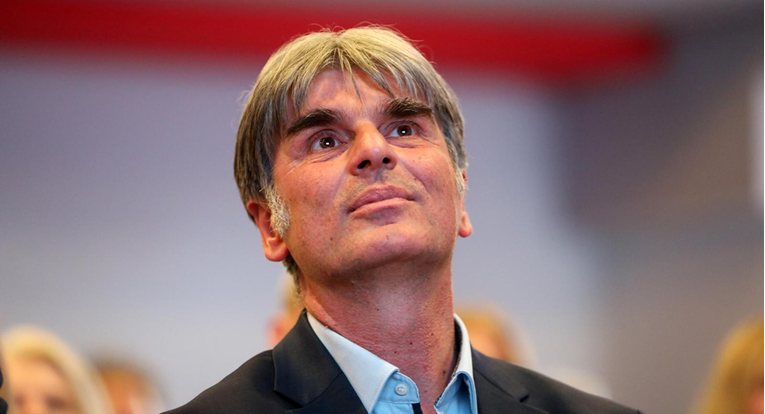 Gradonačelnik koji vlada od 1993. ponovno pobijedio