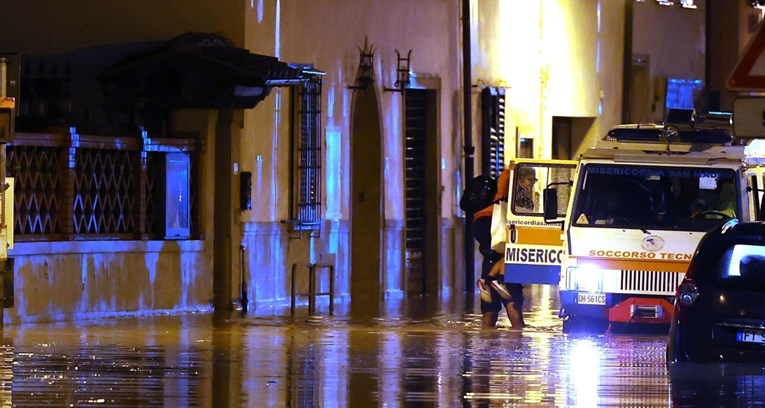 U oluji koja je zahvatila EU 16 mrtvih. Italija teško stradala, kritično u Firenci