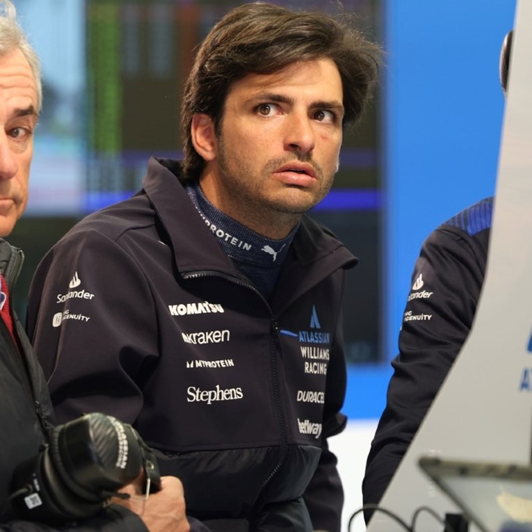 Sainz kažnjen zbog incidenta s Hamiltonom tijekom kvalifikacija za VN Japana