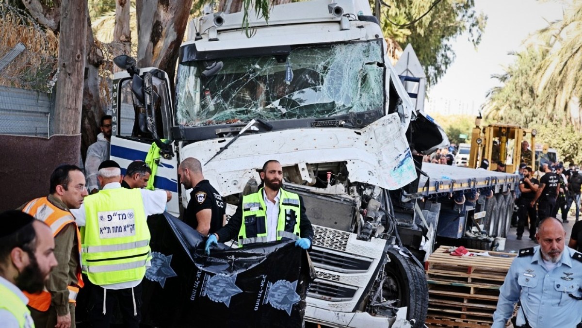 Jedan mrtav u namjernom zabijanju kamionom u Tel Avivu. Napadača ubio civil