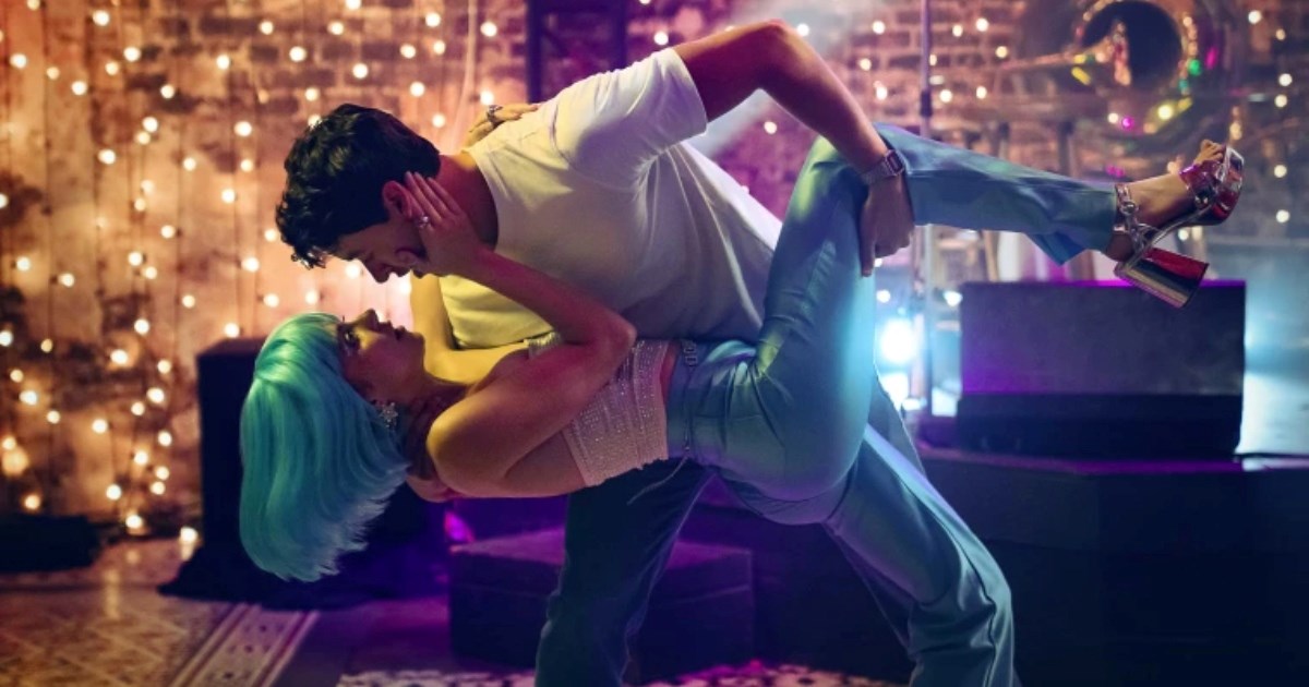 Emily Henry iz People We Meet on Vacation nije htjela izbaciti blesavu 18+ scenu