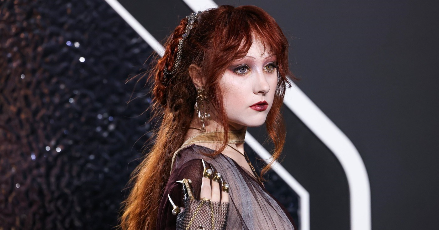 LGBTIQ+ ikona fascinirana drag kulturom. Ovo je najveća mlada glazbena nada svijeta