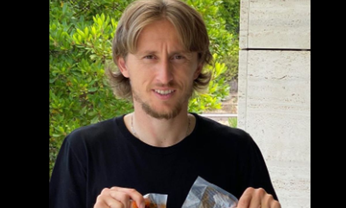 Luka Modrić pokazao kakav mu je poklon poslao Domagoj Vida: Hvala, bratko