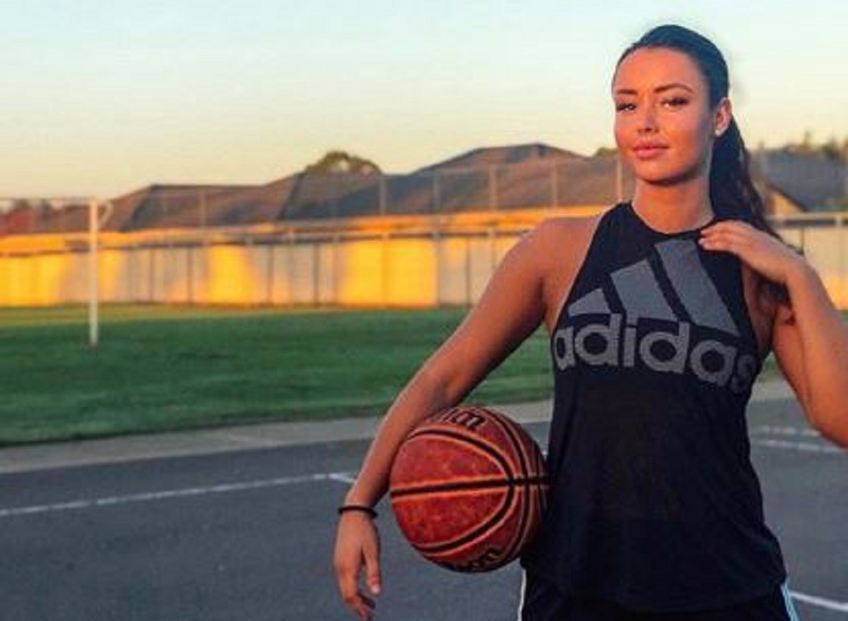 Srbi: Jelena preotela titulu najljepše košarkašice svijeta Antoniji Mišuri