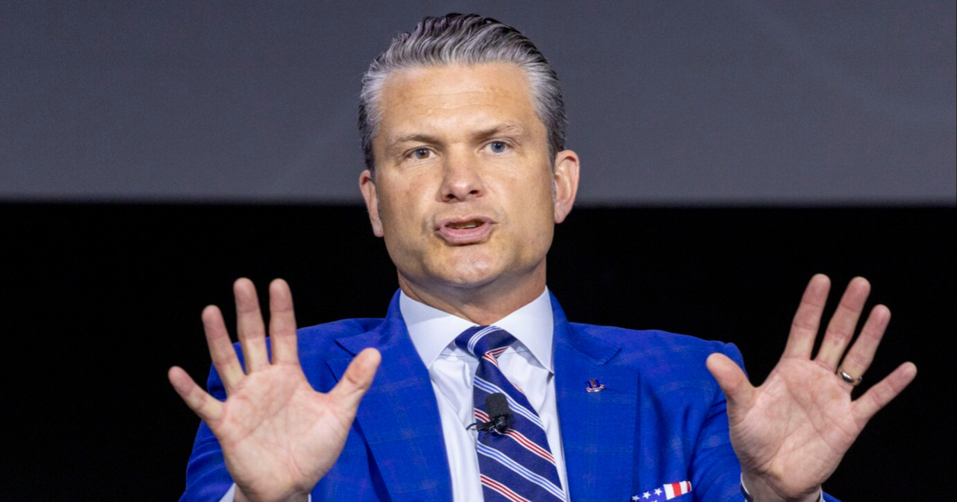 Hegseth htio Eisenhowerov globus u uredu. Njegovi ljudi ga oštetili