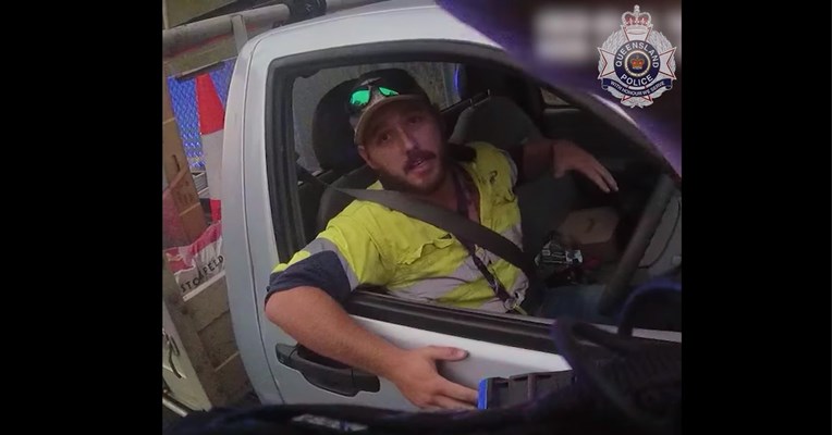 VIDEO Muškarac jurio cestom, ali ga policajac nije kaznio. Pomogao mu je