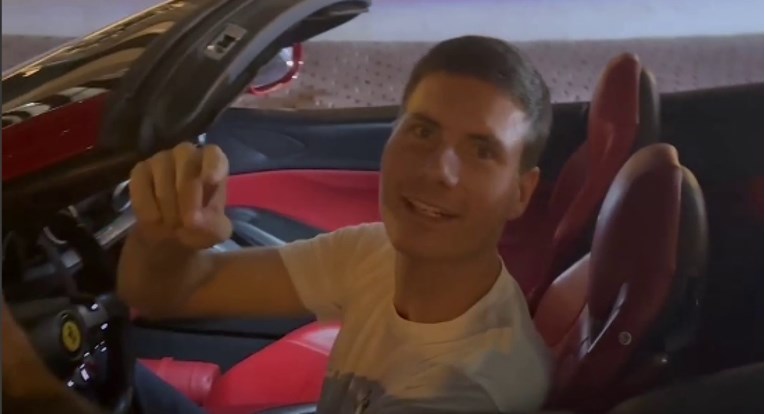 VIDEO Pernar objavio snimku, vozi Ferrari u Dubaiju