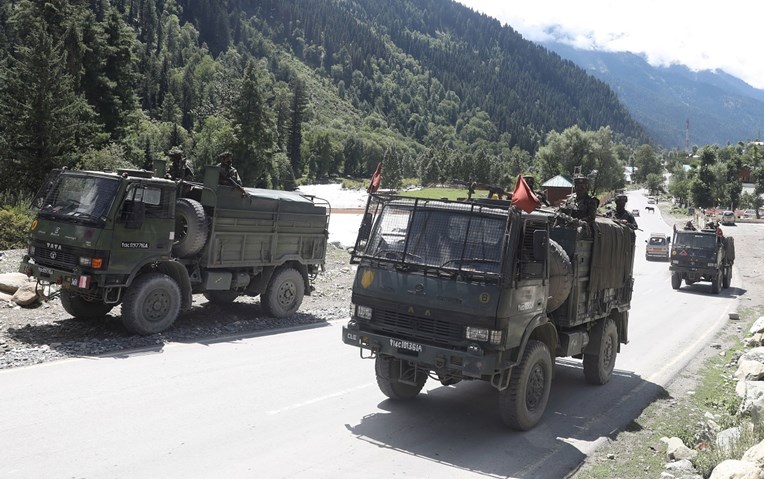 Kina i Indija se dogovorile o povlačenju vojske sa sporne granice na Himalaji