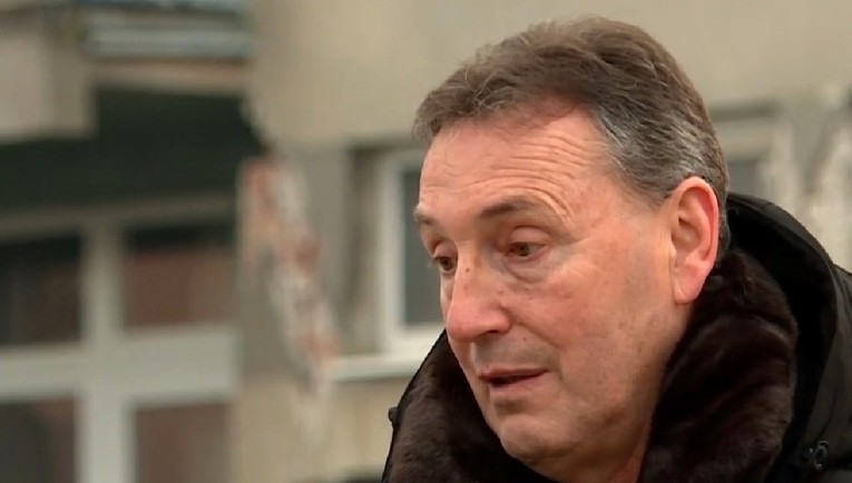 Predstavnik stanara zgrade u Petrinji: Nemamo odgovore, ljudi ne znaju gdje će