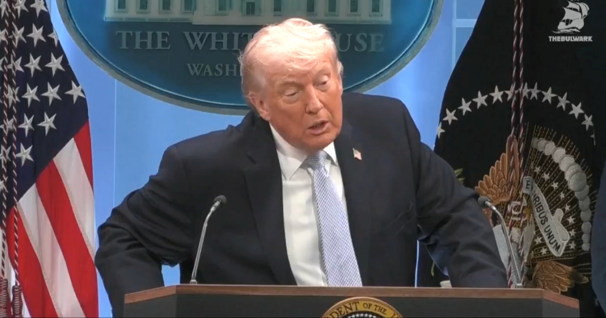 Novinar: Brinete li da ćete počiniti ratni zločin? Trump: Ne, nimalo