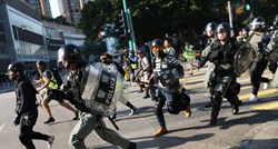 VIDEO Veliki neredi u Hong Kongu: Prosvjednici bacali molotovljeve koktele